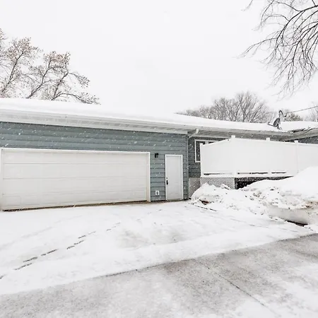 New Remodeled Townhome Close To Downtown Fargo Exterior photo