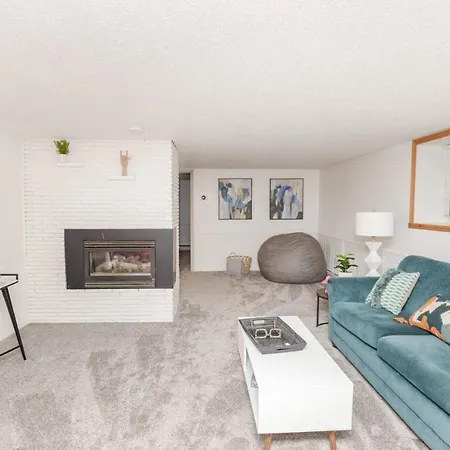 New Remodeled Townhome Close To Downtown Fargo Exterior photo