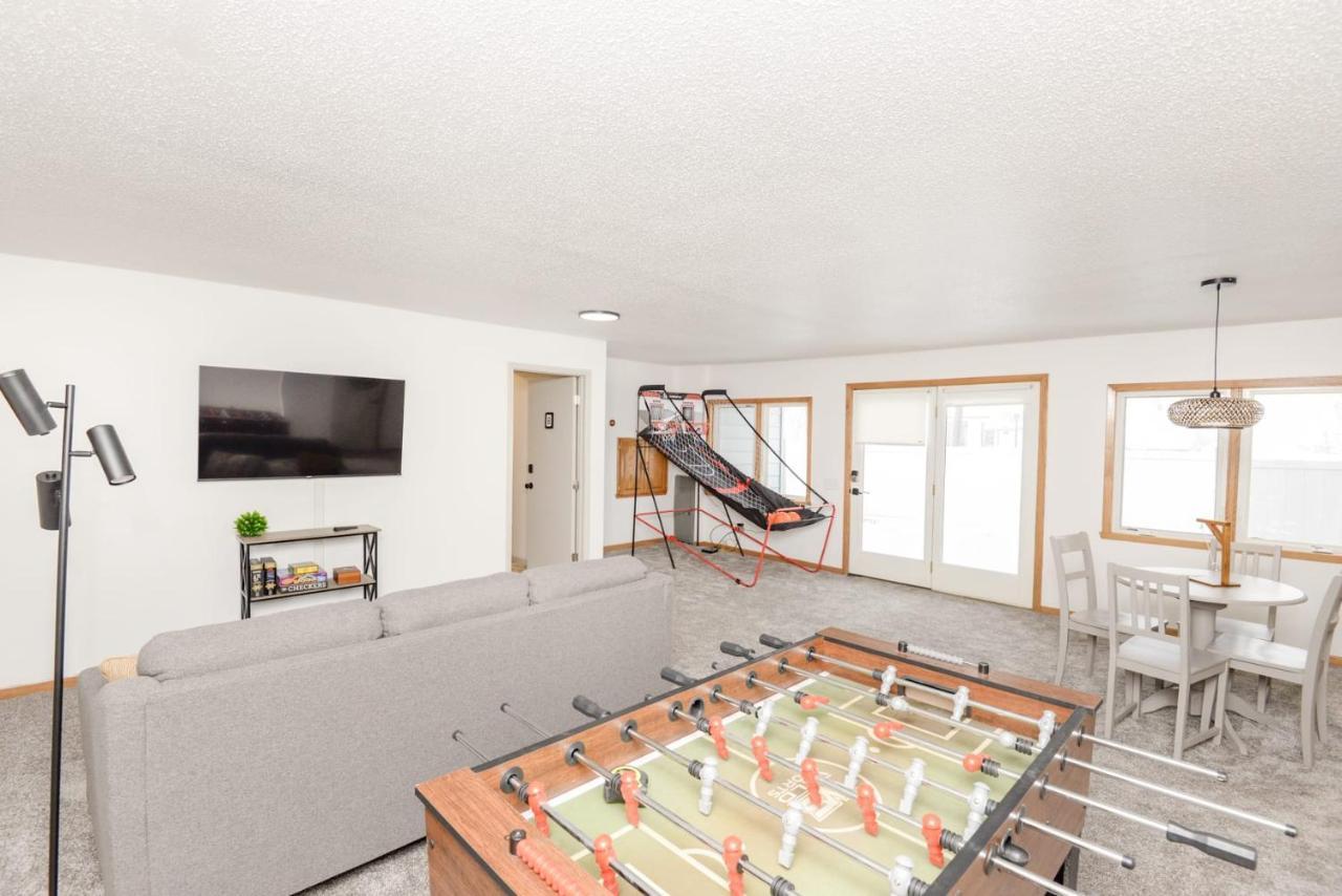 New Remodeled Townhome Close To Downtown Casa de Férias