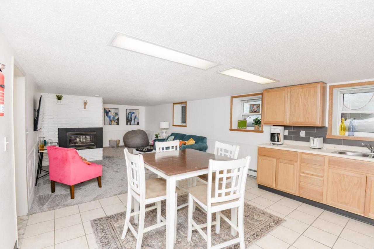 New Remodeled Townhome Close To Downtown Holiday home