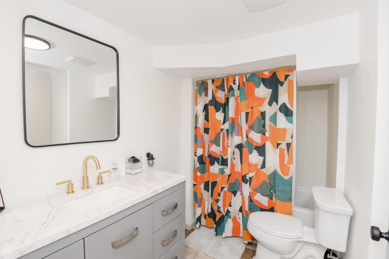 New Remodeled Townhome Close To Downtown * Fargo
