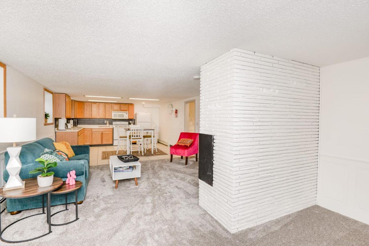 Holiday home New Remodeled Townhome Close To Downtown
