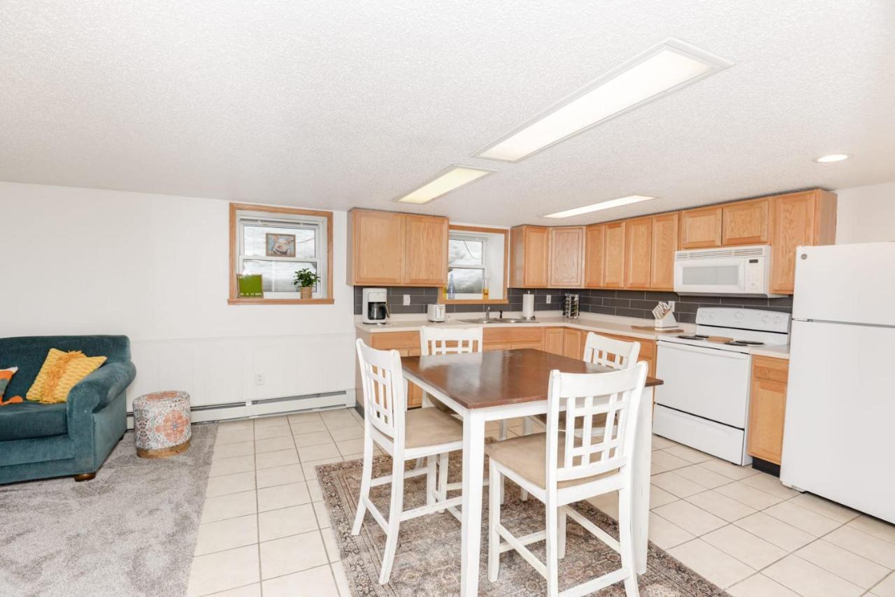 New Remodeled Townhome Close To Downtown Holiday home